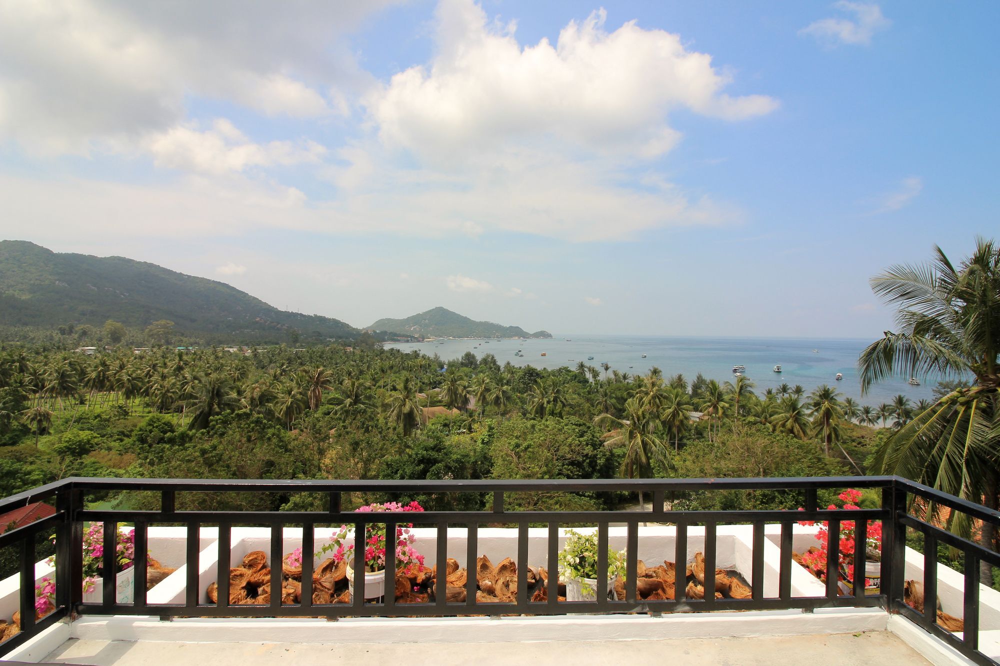 Sairee Seaview Hotel Ko Tao Buitenkant foto